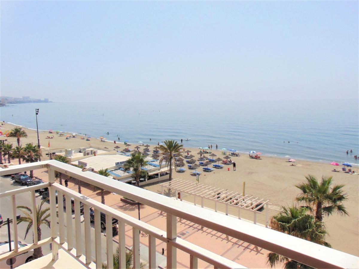 Beachfront, Two Bed- & Bathrooms, Private Parking ฟูเอนฮิโรลา ภายนอก รูปภาพ