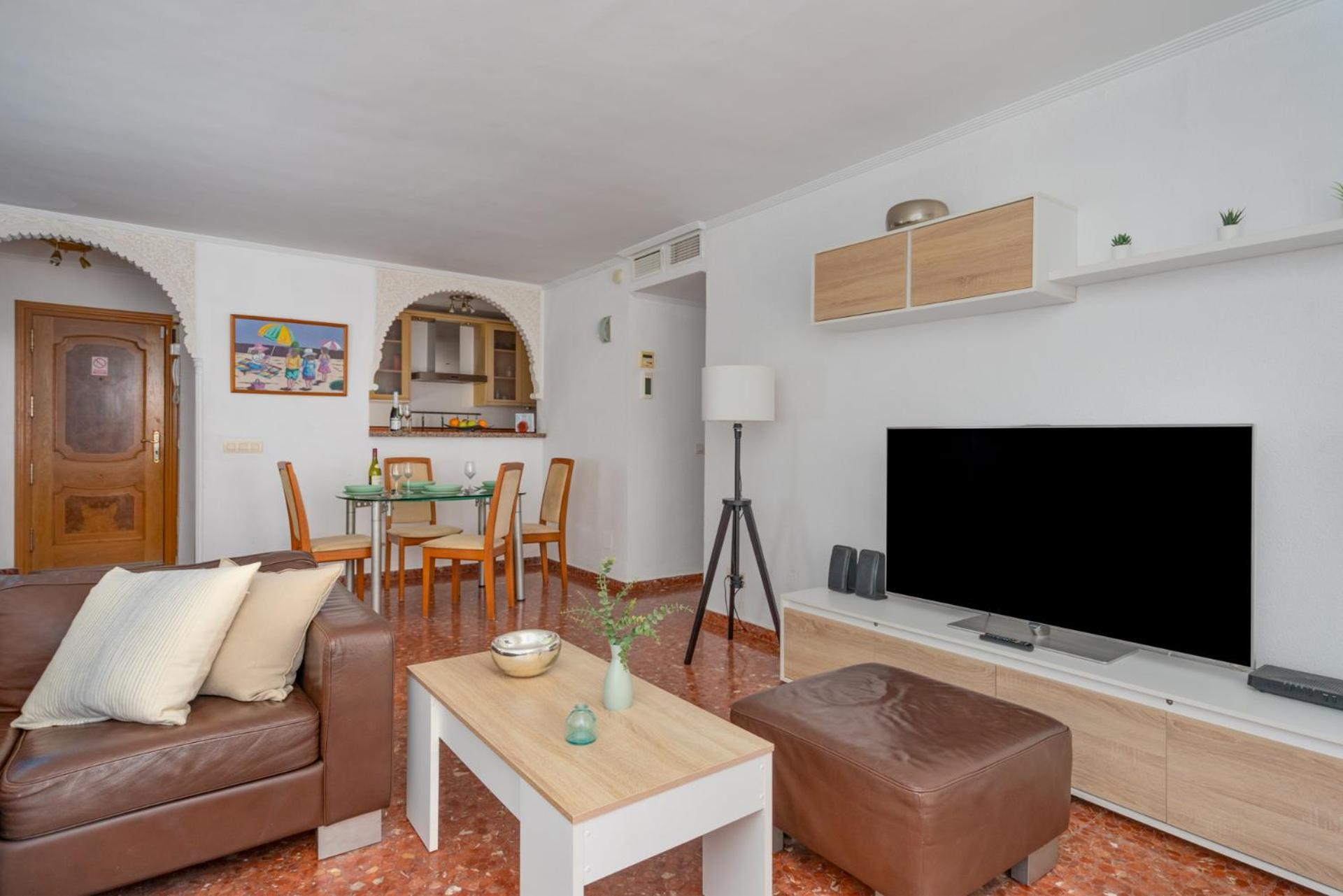 Beachfront, Two Bed- & Bathrooms, Private Parking ฟูเอนฮิโรลา ภายนอก รูปภาพ